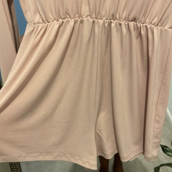 Pink Blush Romper Forever 21 Size Medium - Picture 7 of 7